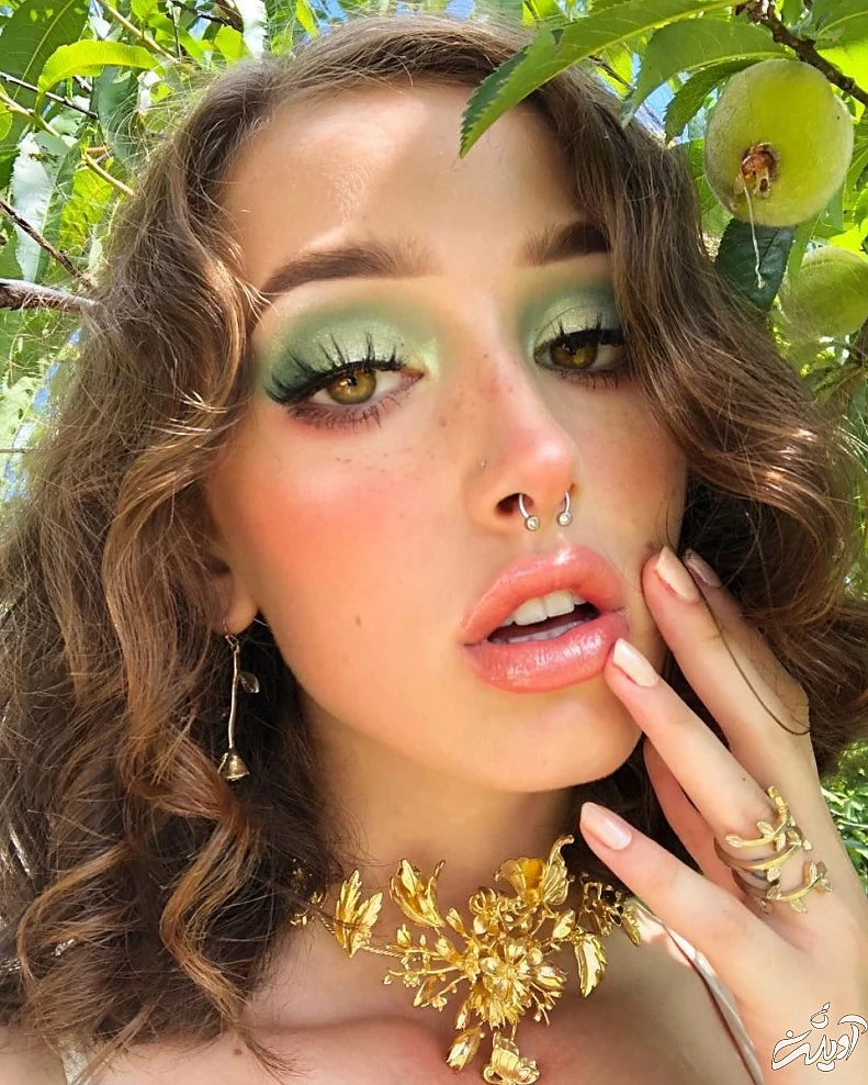 سایه چشم سبز